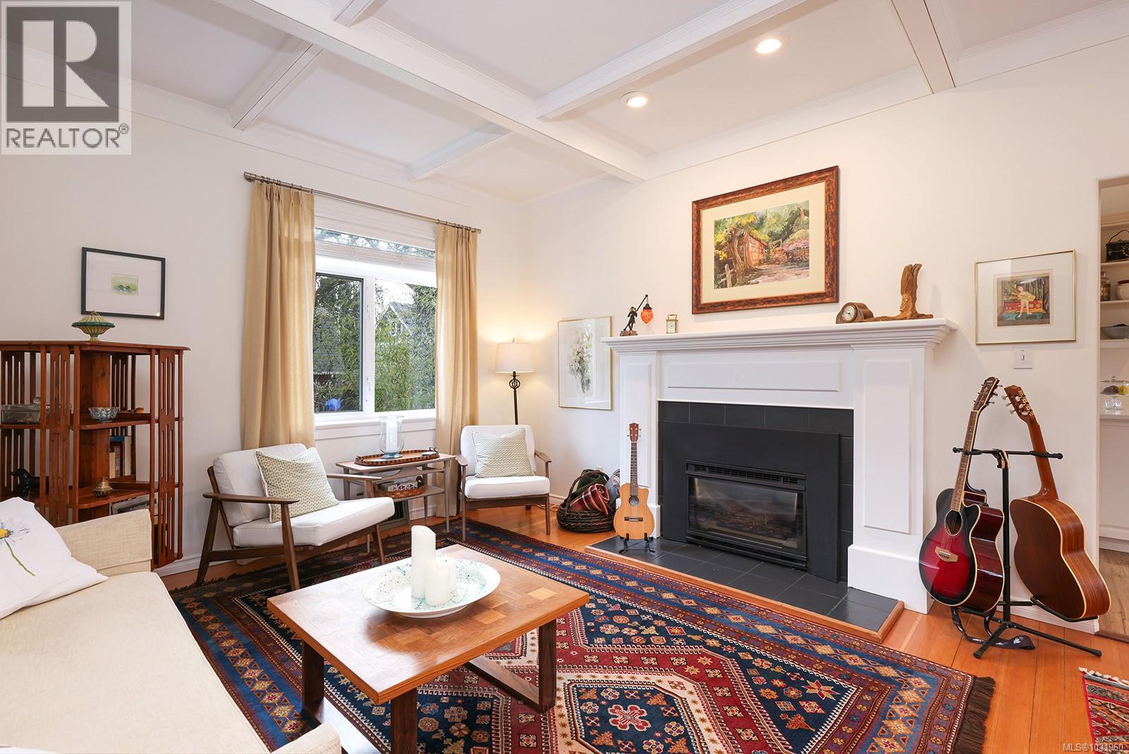 325 Harmston Ave - 12