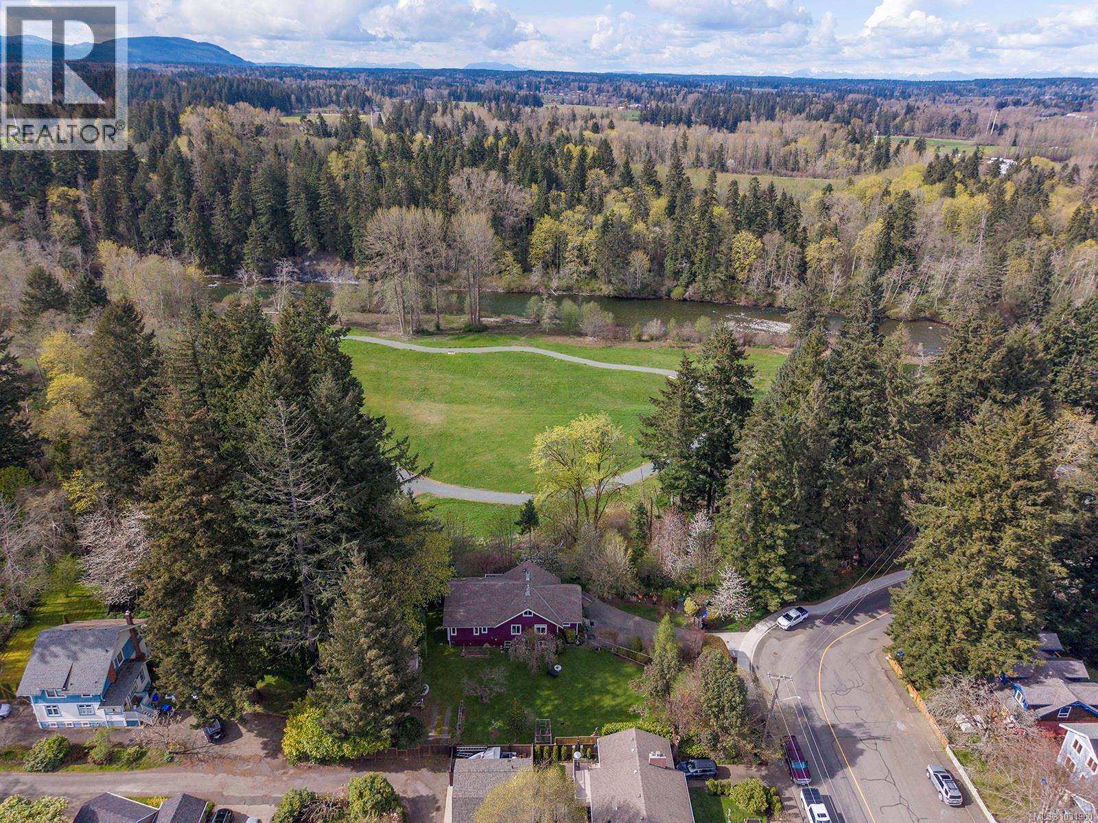 325 Harmston Ave - 67