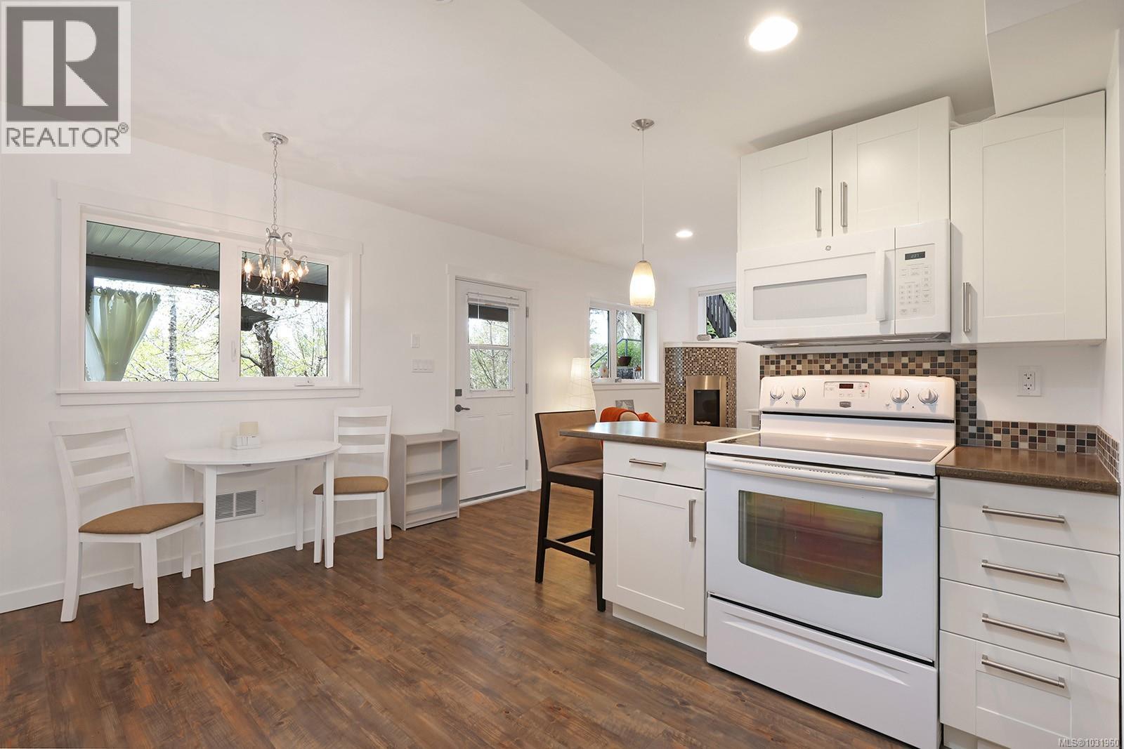 325 Harmston Ave - 47