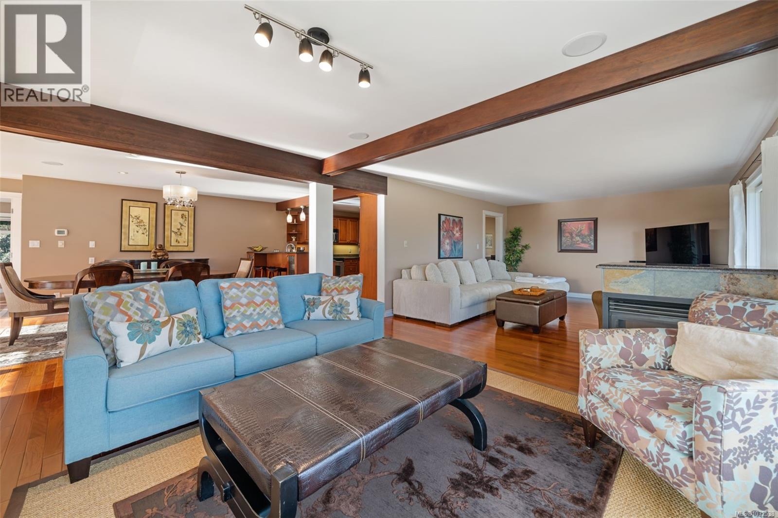 567 Prince Robert Dr - 30