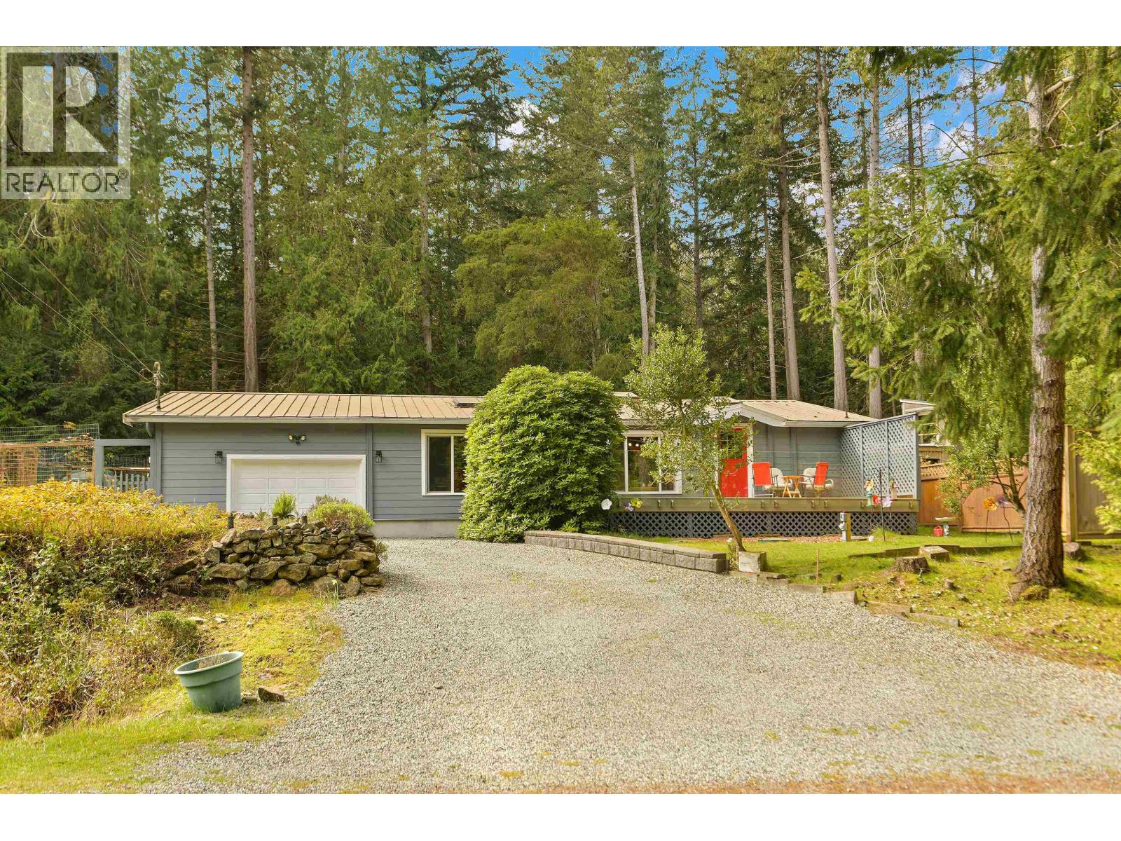 514 AYA REACH ROAD, Mayne Island