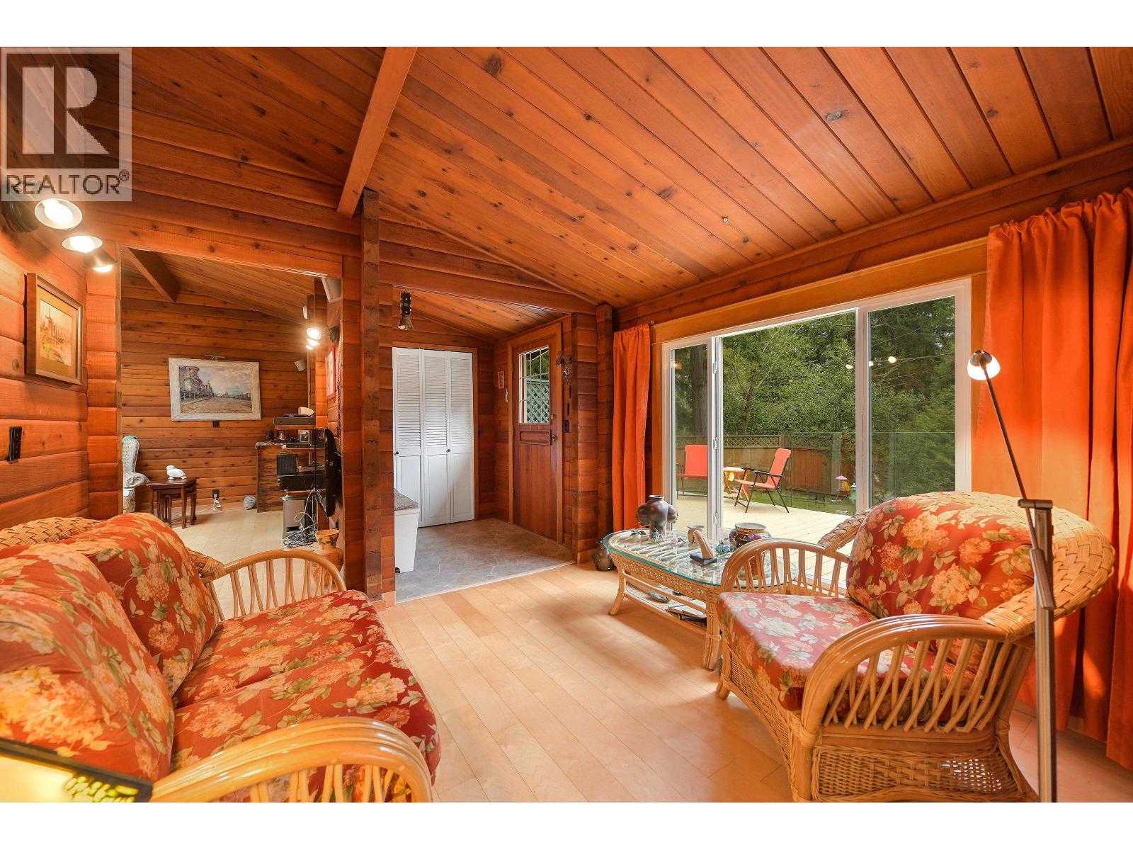 514 AYA REACH ROAD, Mayne Island
