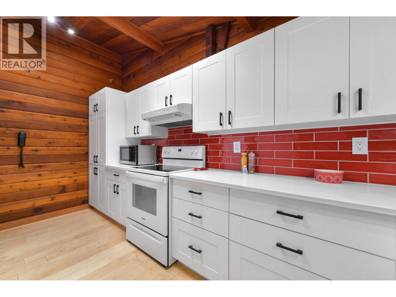 514 AYA REACH ROAD, Mayne Island
