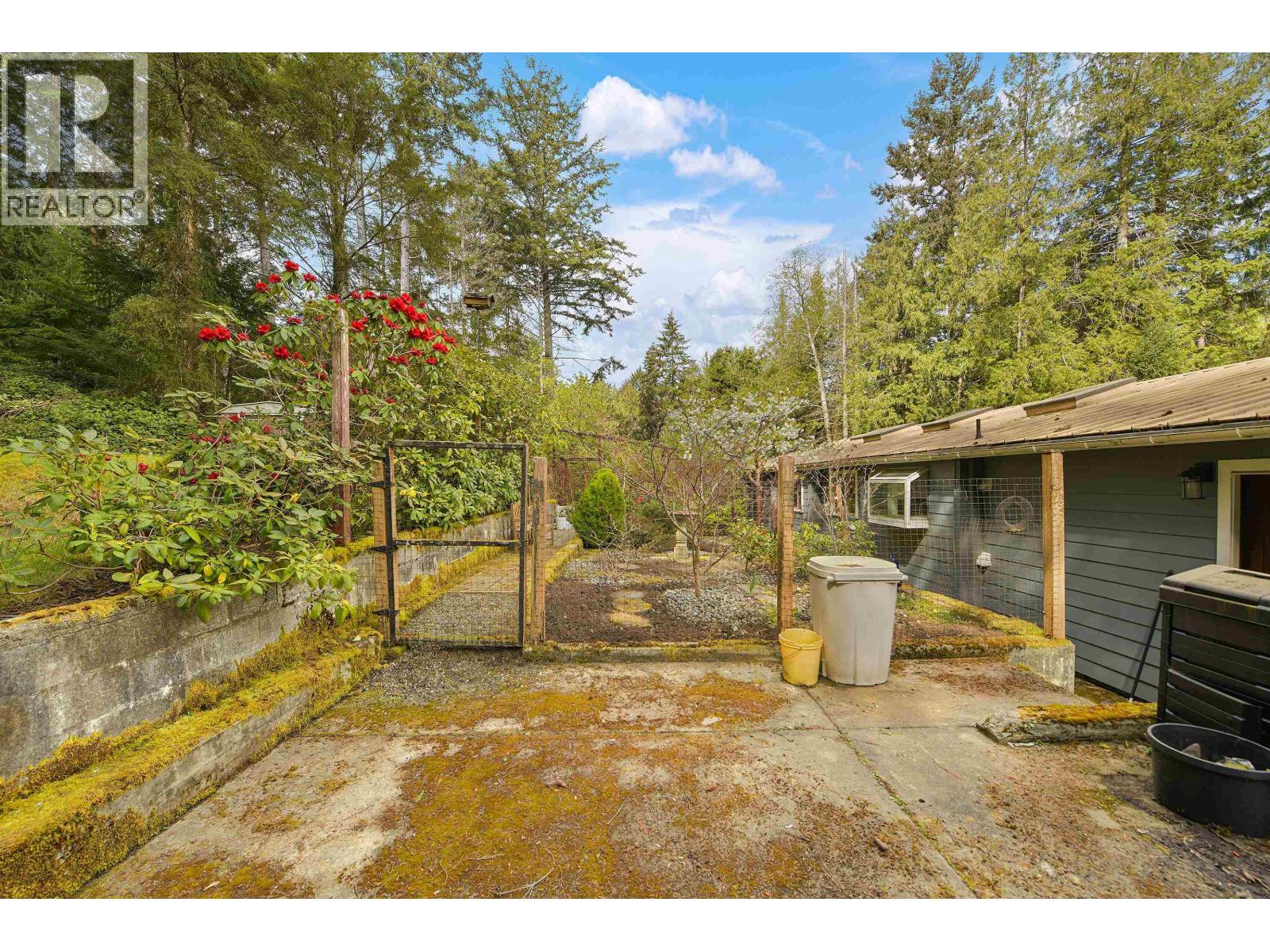 514 AYA REACH ROAD, Mayne Island