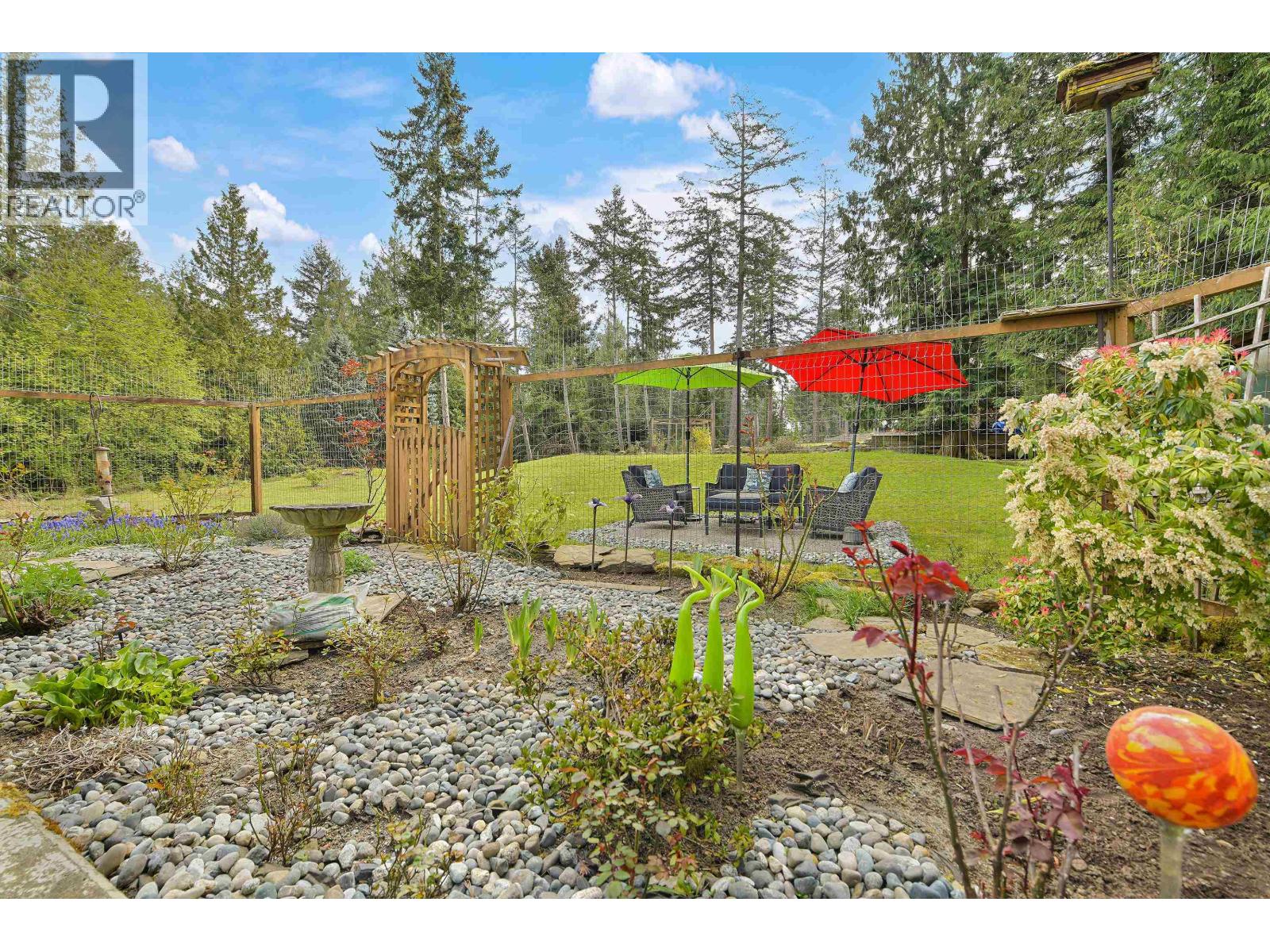 514 AYA REACH ROAD, Mayne Island