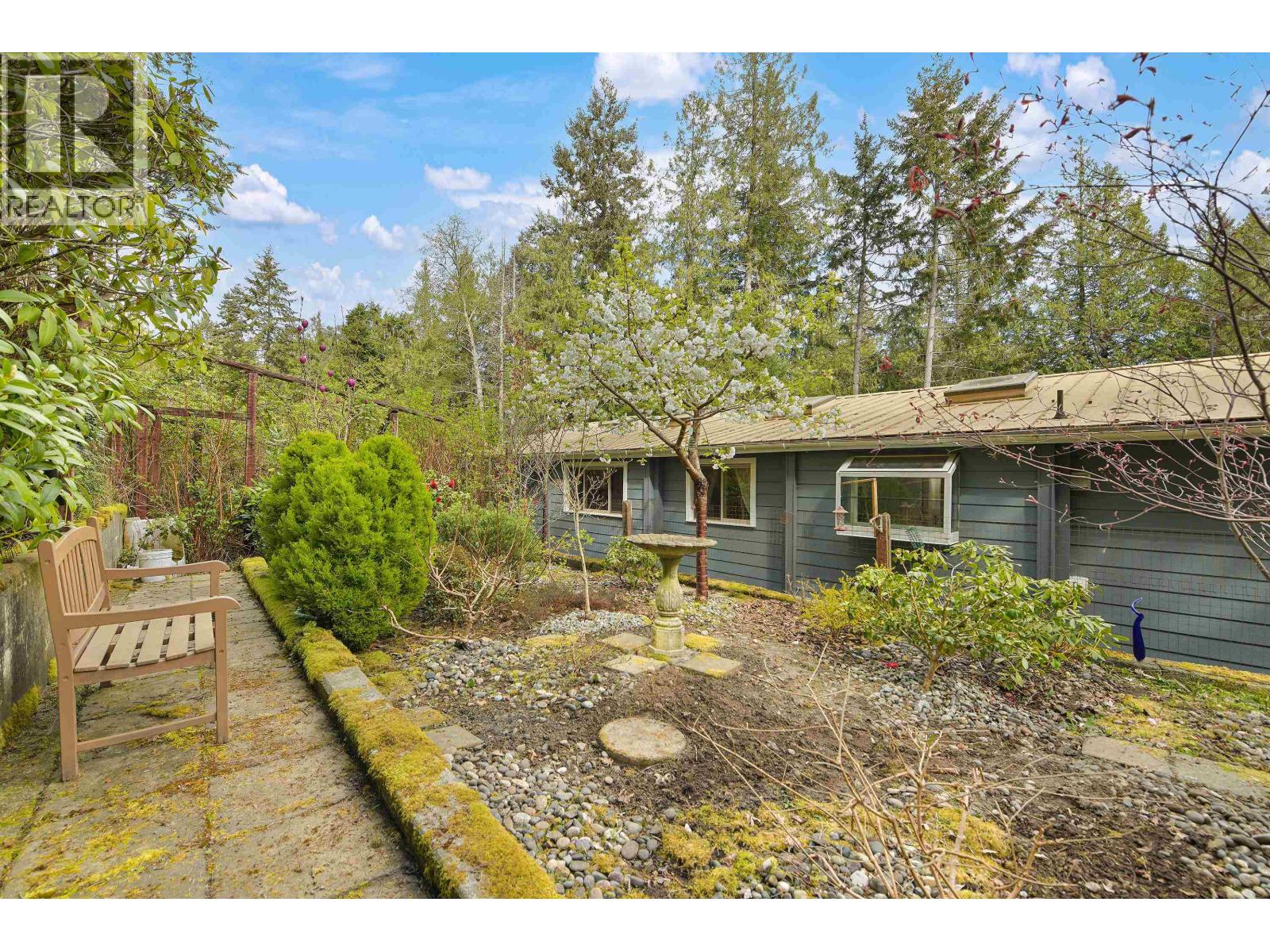 514 AYA REACH ROAD, Mayne Island