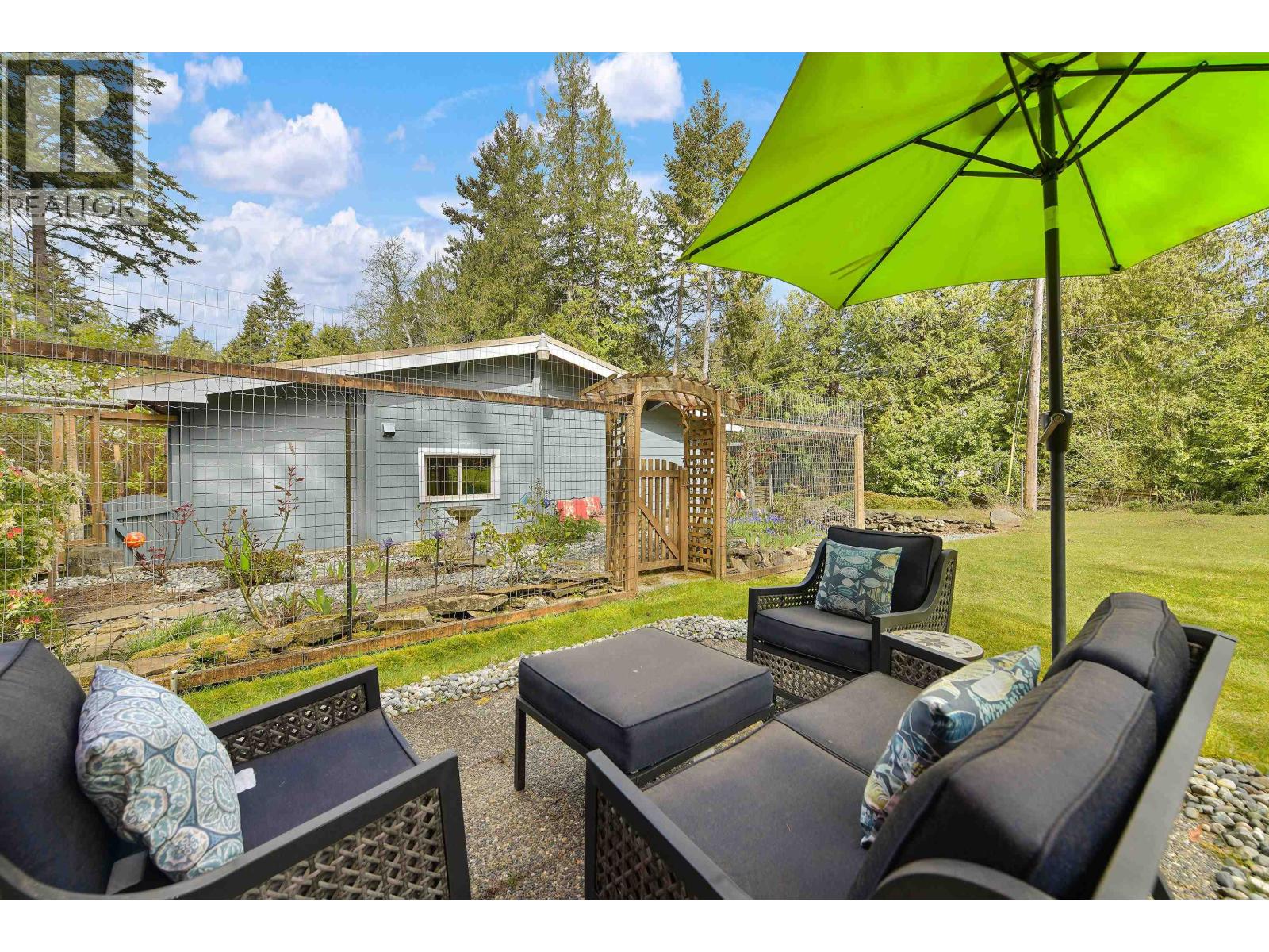 514 AYA REACH ROAD, Mayne Island