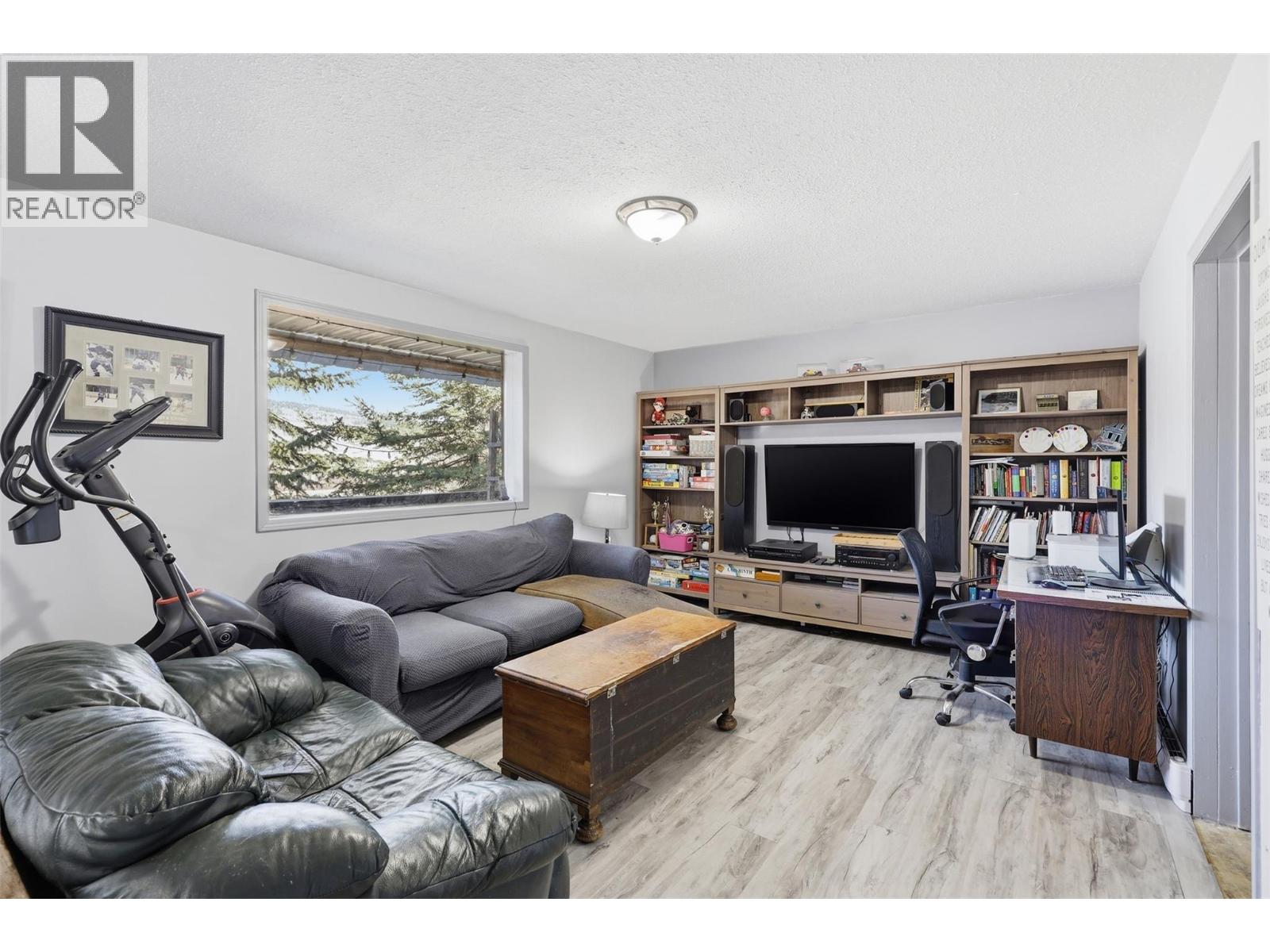 3267 Powell Road - 36