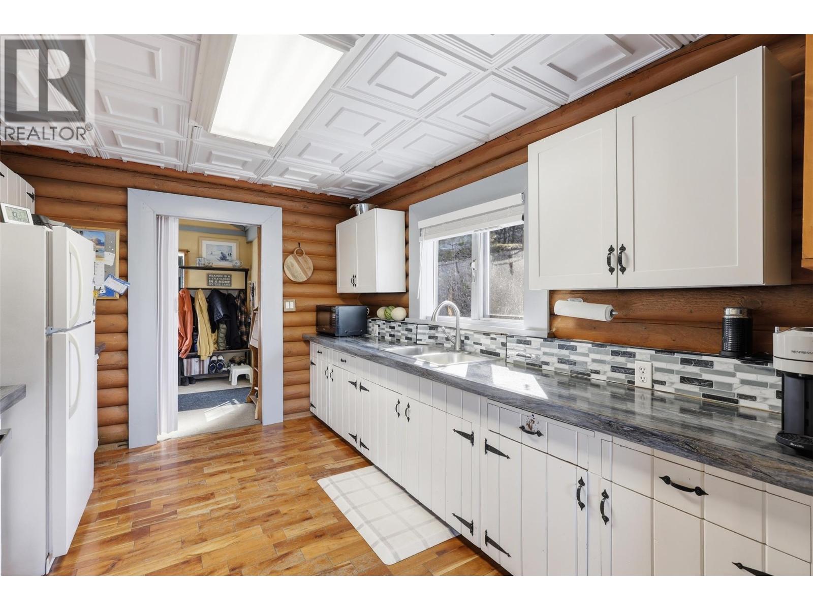 3267 Powell Road - 12