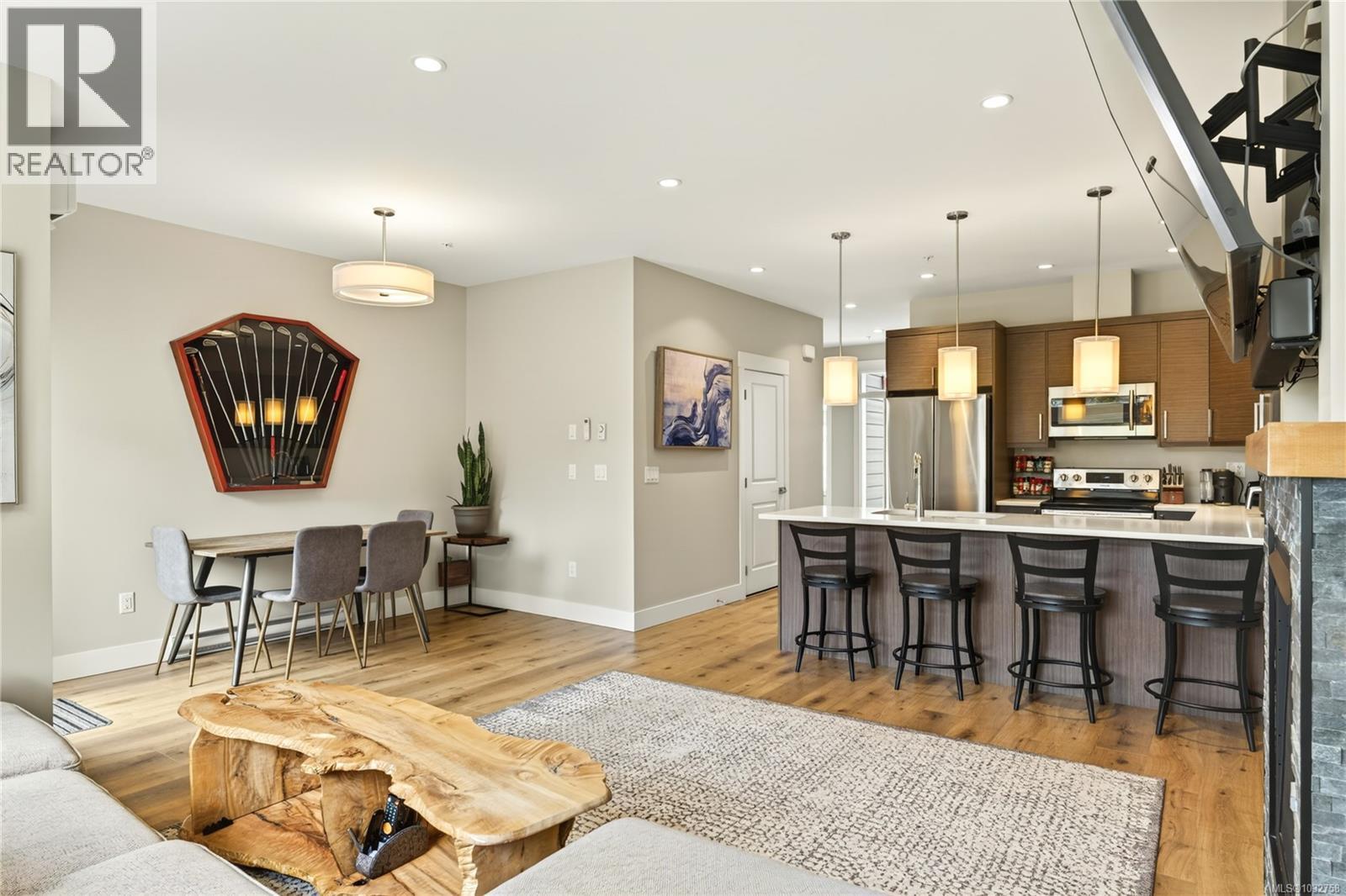 #202 5646 Linley Valley Dr - 16