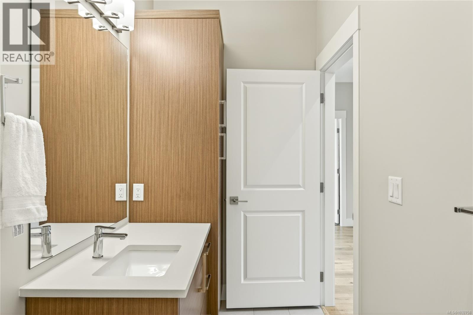 #202 5646 Linley Valley Dr - 30