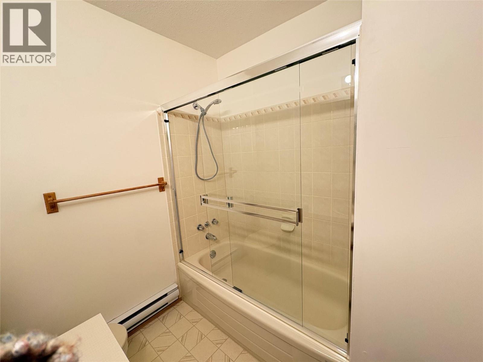 815 11th Avenue Unit# 2, Keremeos