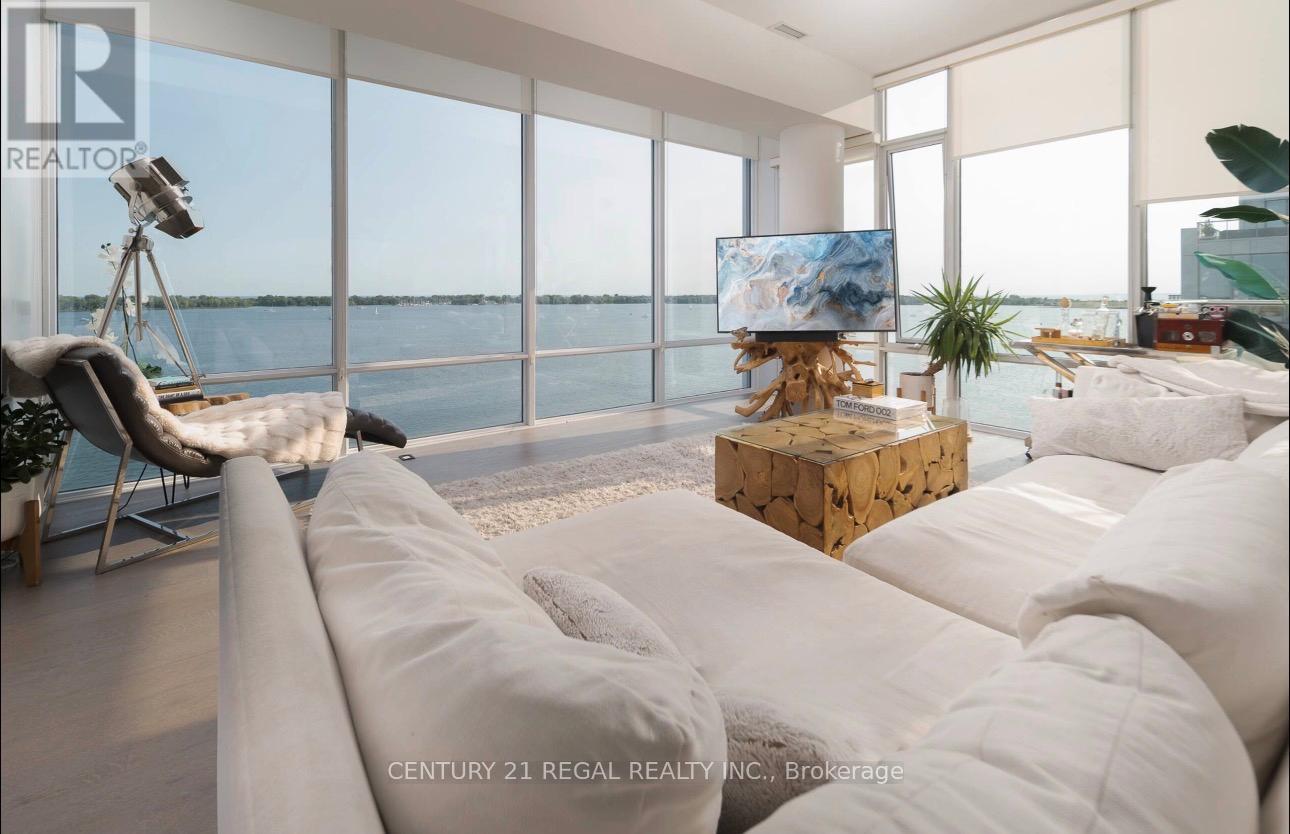 Listing photo of 1014 - 29 QUEENS QUAY E
