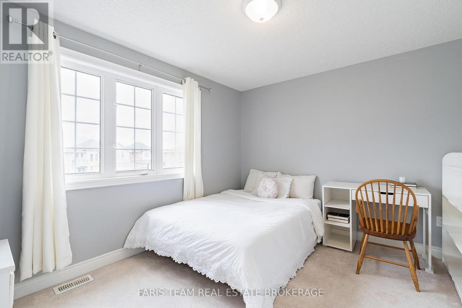 33 AUBURN COURT — photo 27