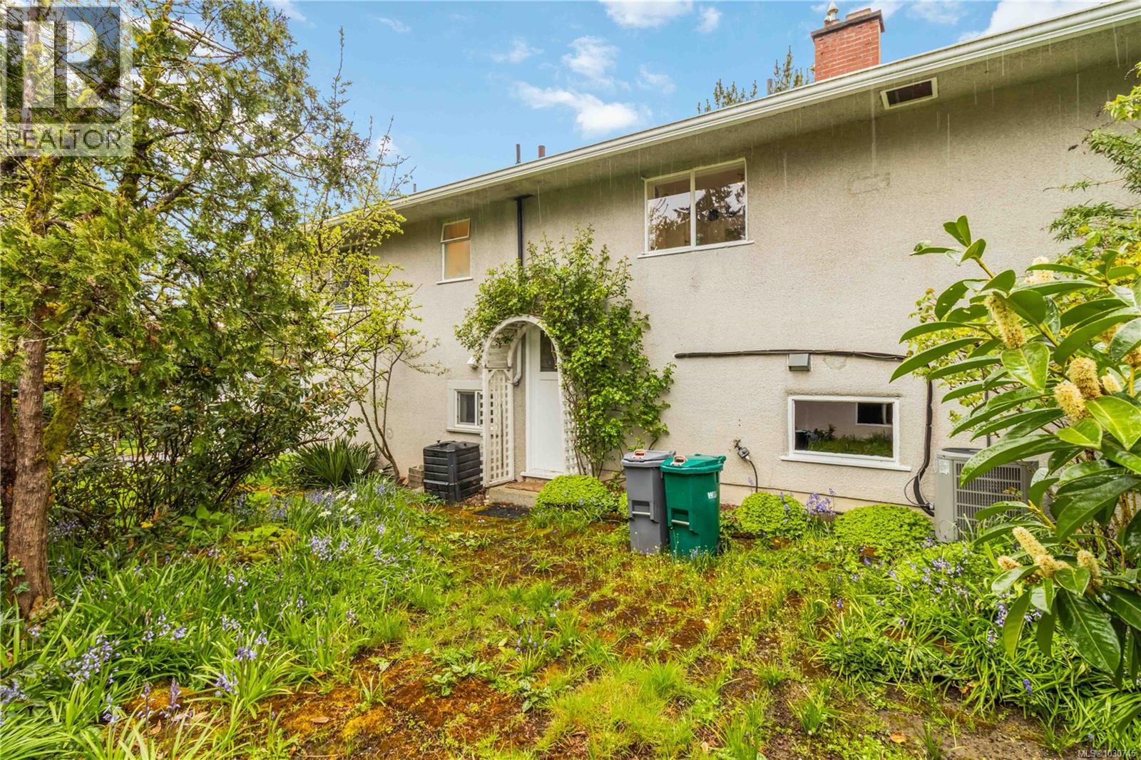 70 Kingham Pl - 40