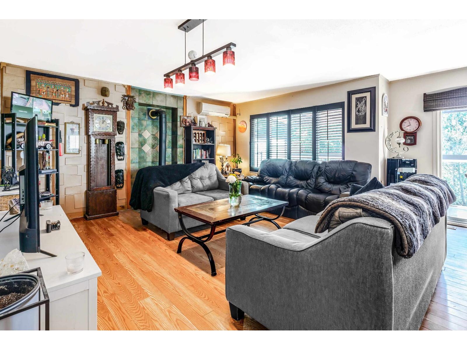 7655 WOODCOCK CRESCENT - photo 5
