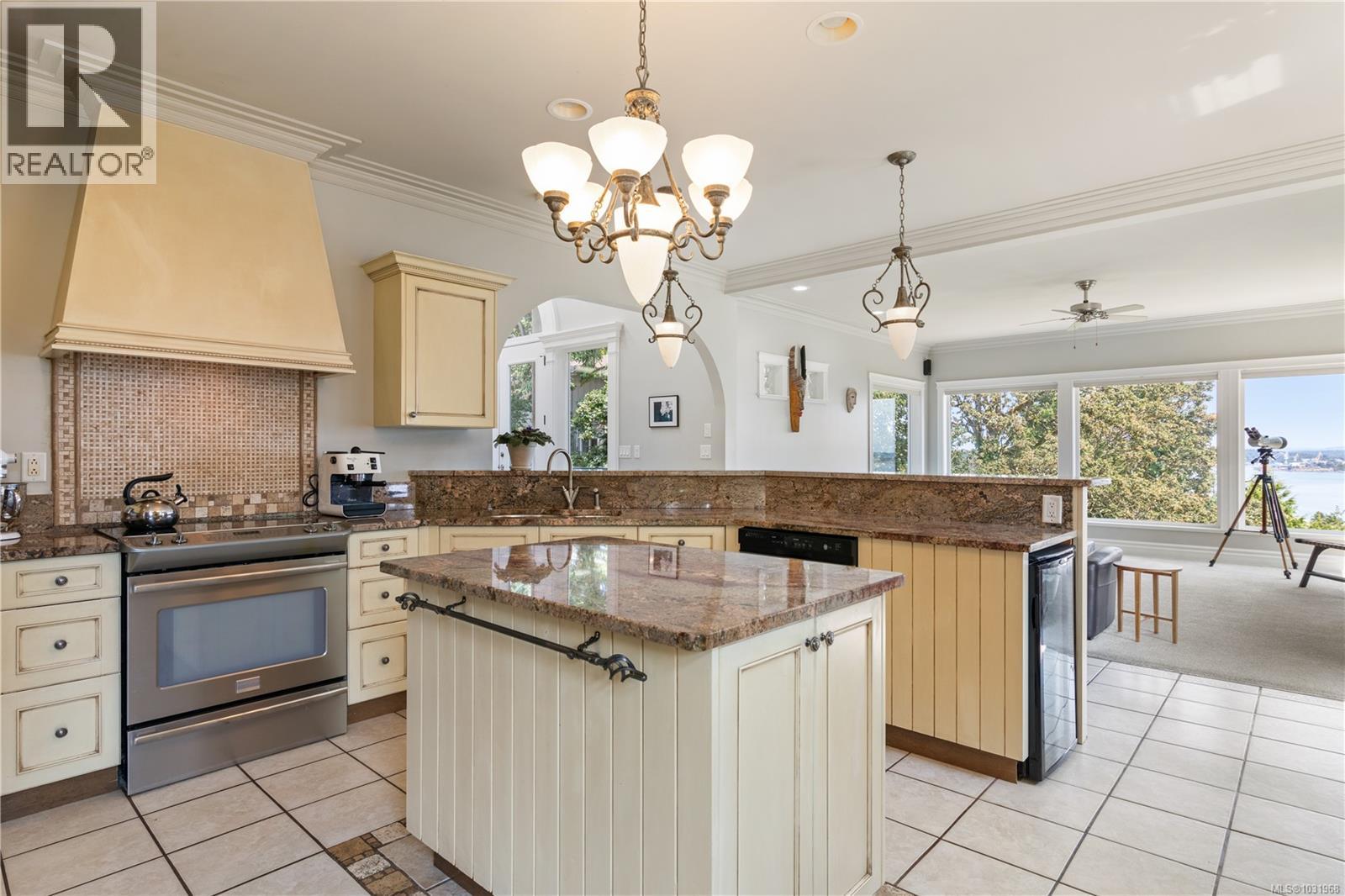 3361 Hatley Dr — photo 21