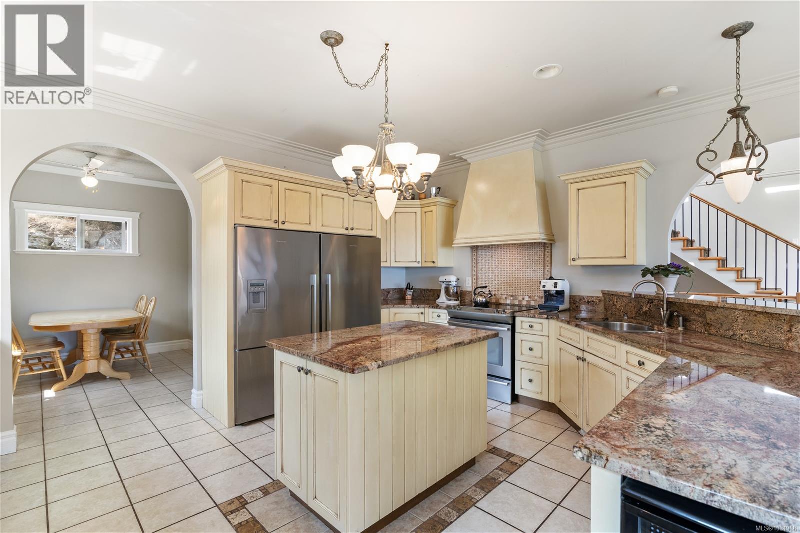 3361 Hatley Dr — photo 17