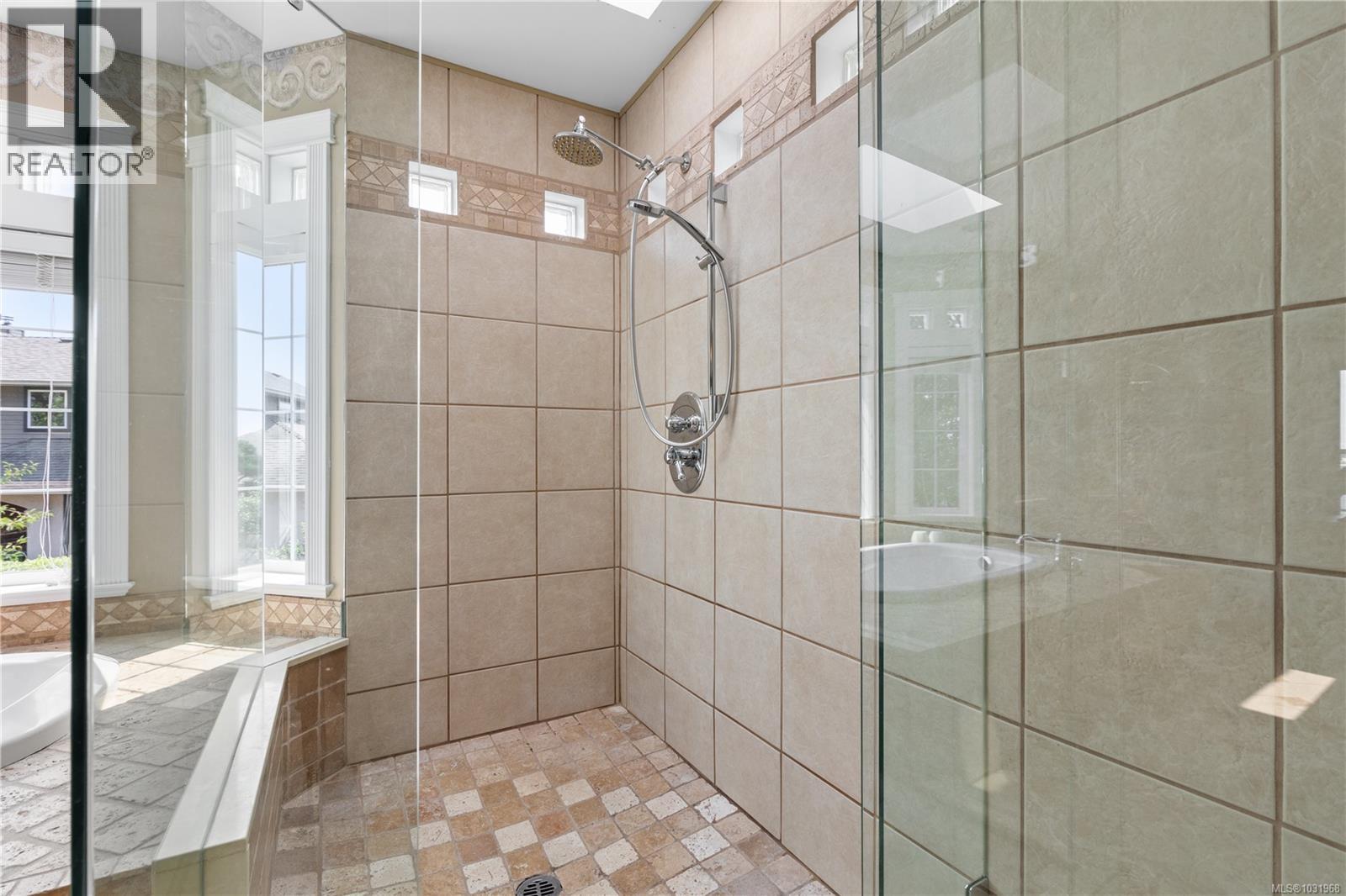 3361 Hatley Dr — photo 47