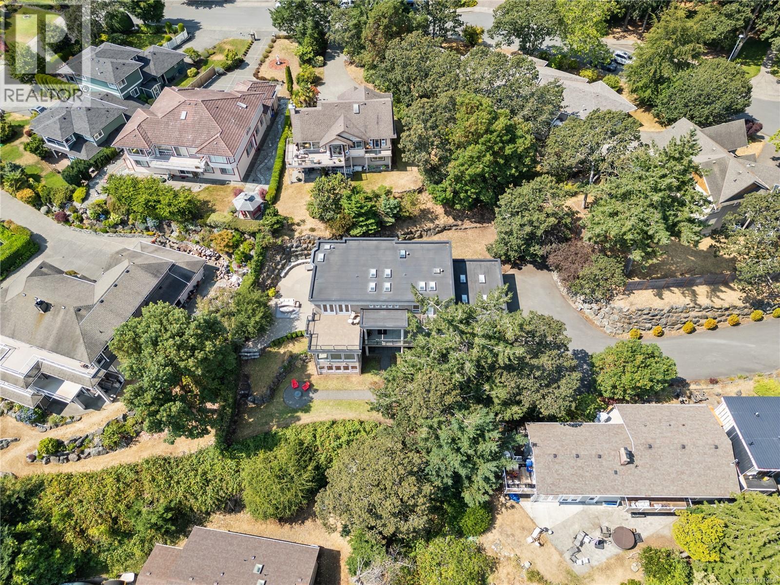 3361 Hatley Dr — photo 86