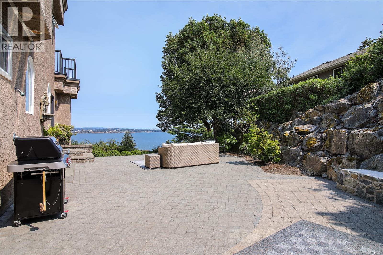 3361 Hatley Dr — photo 69