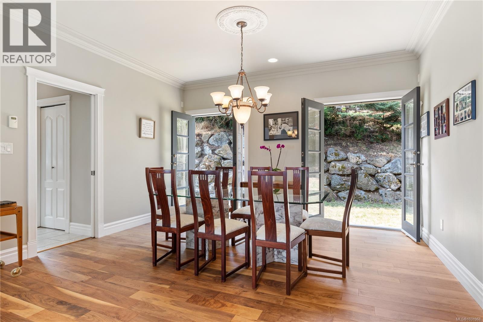3361 Hatley Dr — photo 13