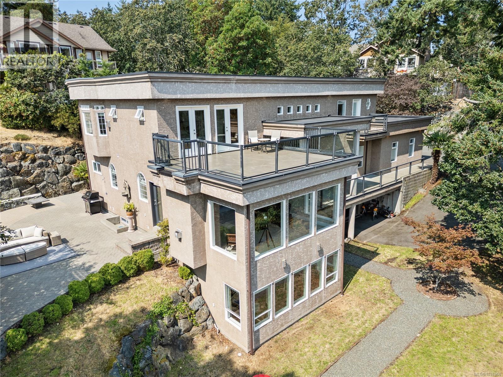 3361 Hatley Dr — photo 78
