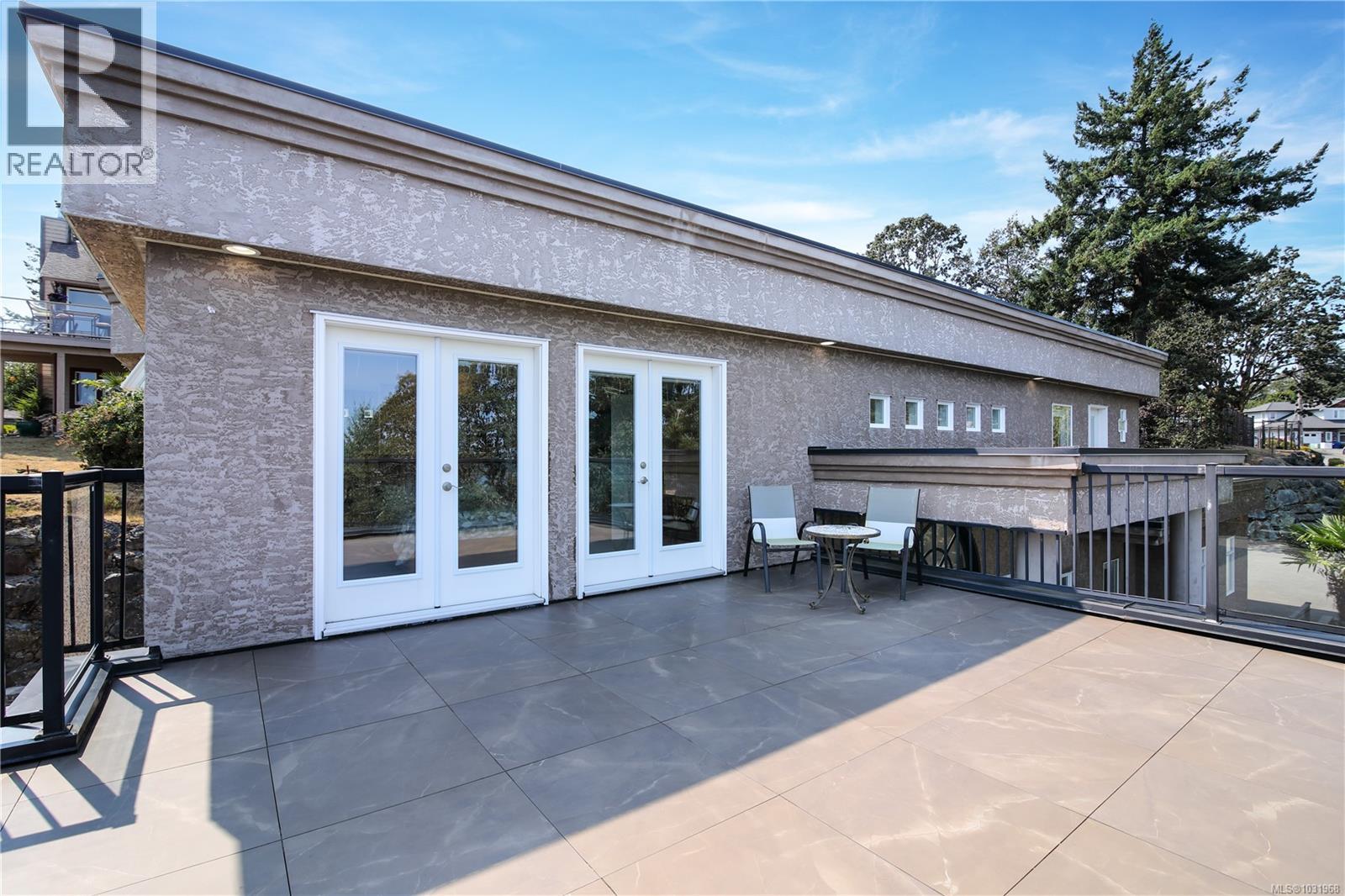 3361 Hatley Dr — photo 42