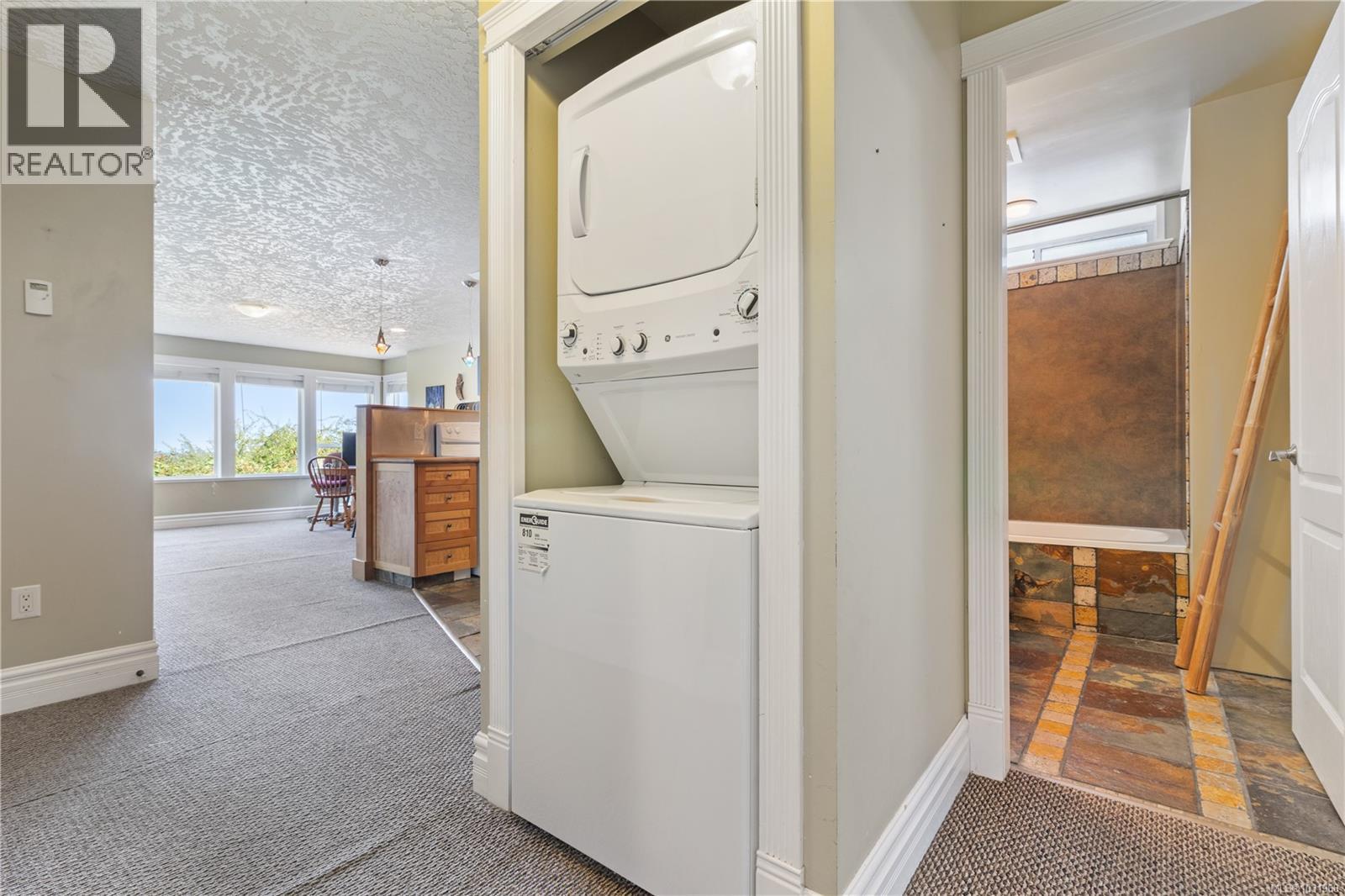 3361 Hatley Dr — photo 65