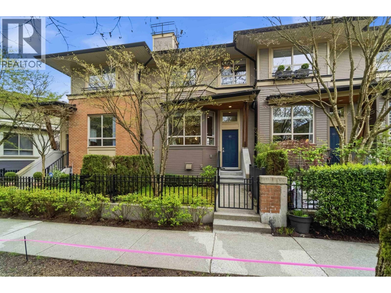 82 100 KLAHANIE DRIVE