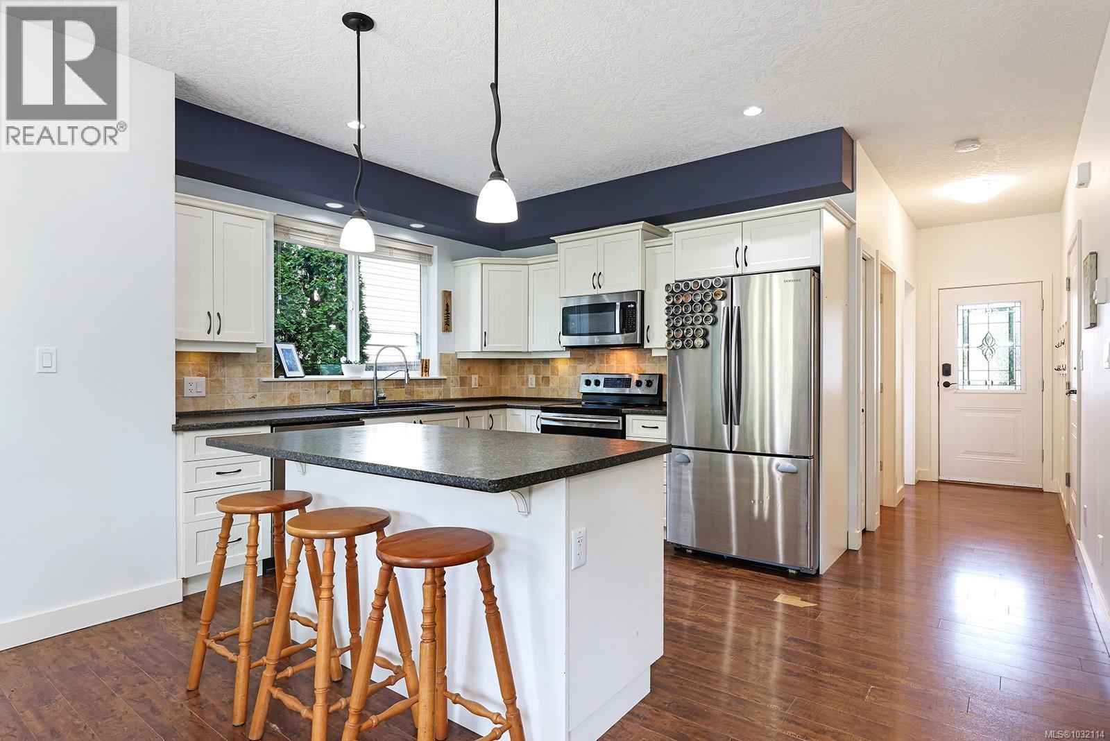 1555B Willemar Ave - 10