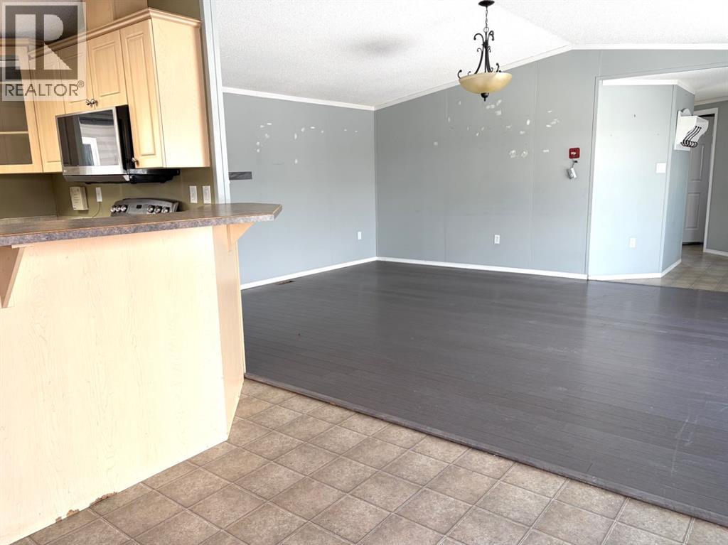 109 Elm Street, Fort McMurray