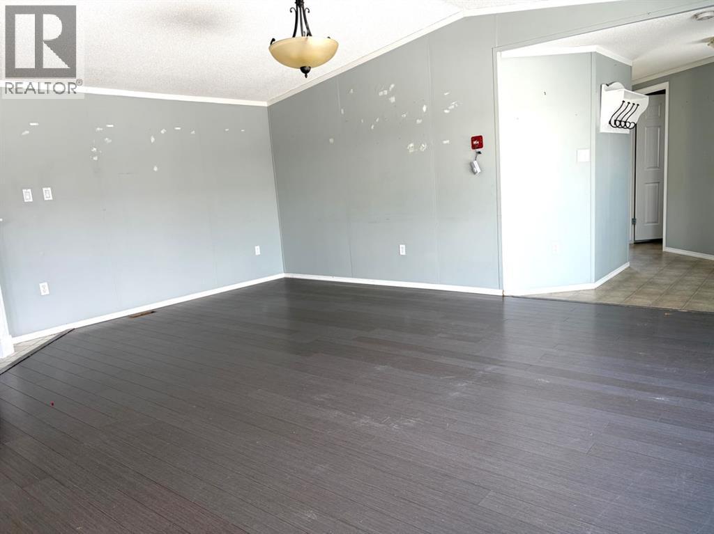 109 Elm Street, Fort McMurray