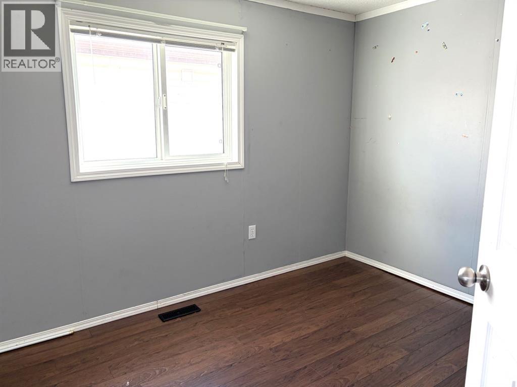 109 Elm Street, Fort McMurray