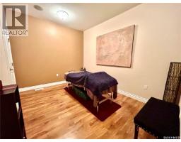 213 & 215 Centre Street, Nipawin, SK S0E1E0 Photo 17