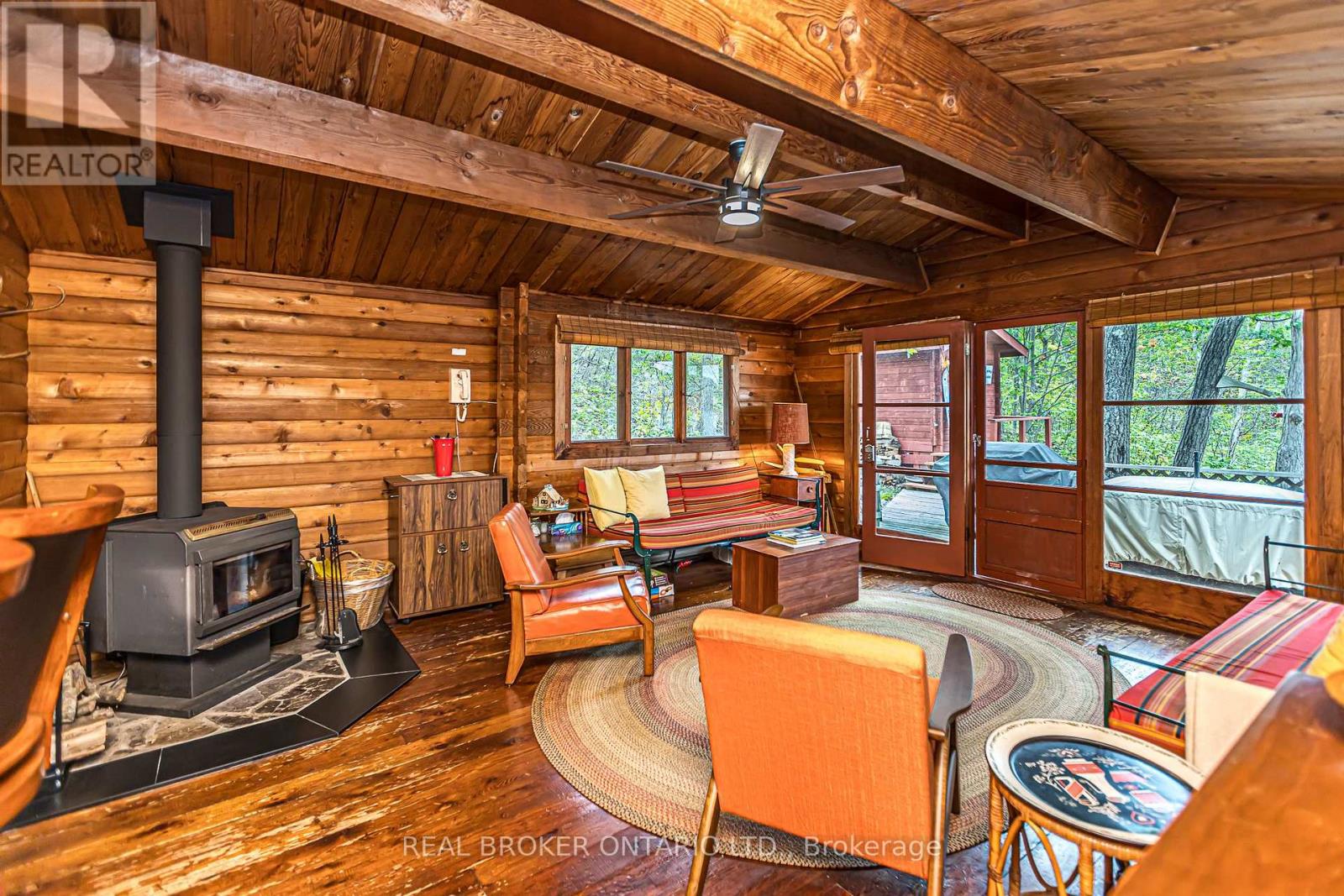 744 ISLAND 10/BAXTER LAKE - 11