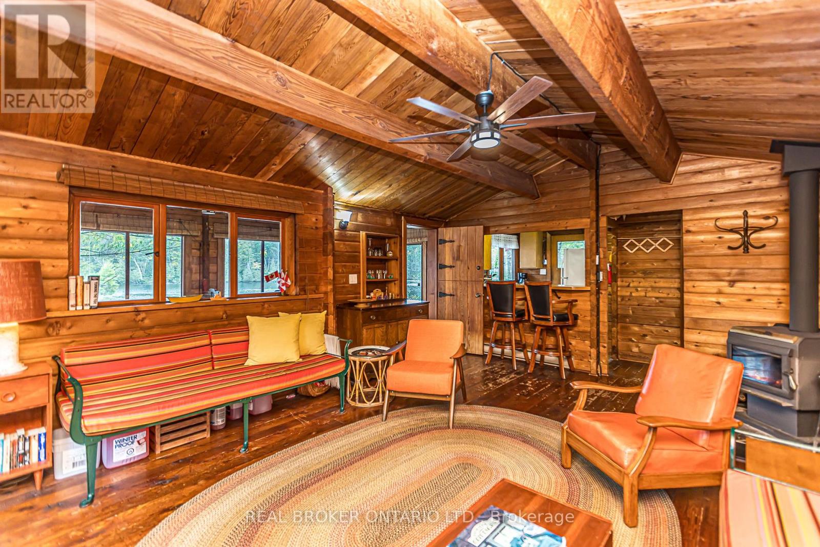 744 ISLAND 10/BAXTER LAKE - 12