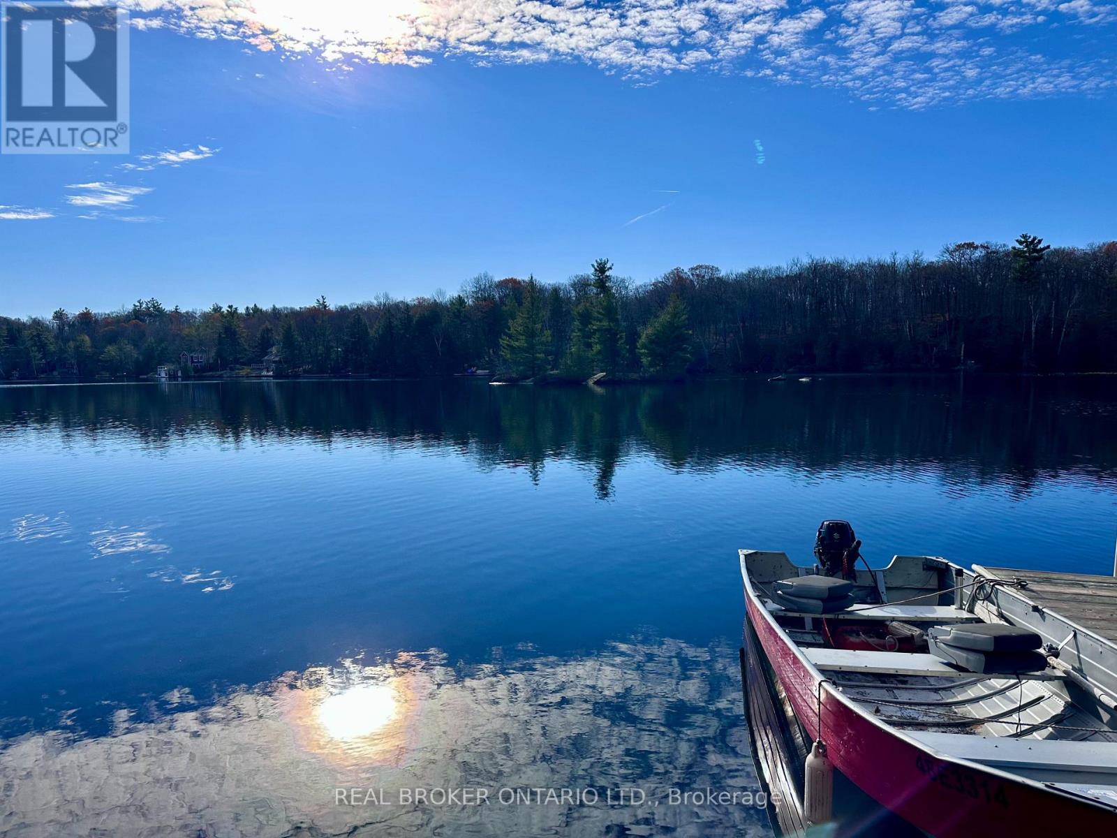 744 ISLAND 10/BAXTER LAKE - 21
