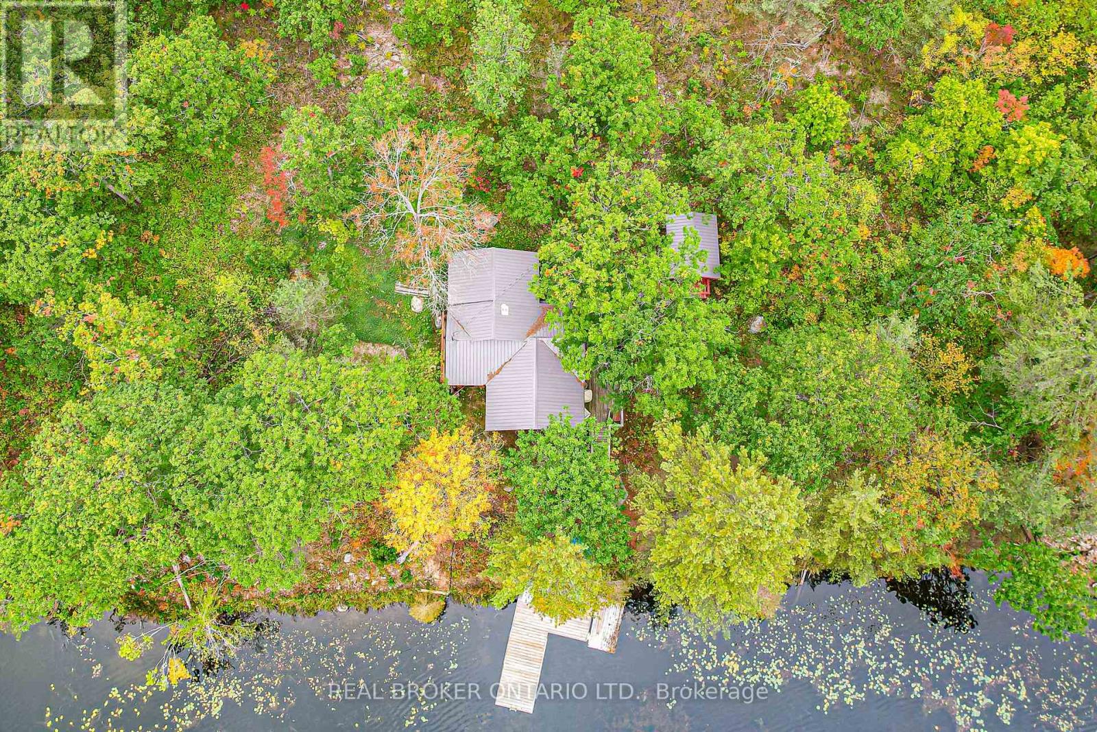 744 ISLAND 10/BAXTER LAKE - 23