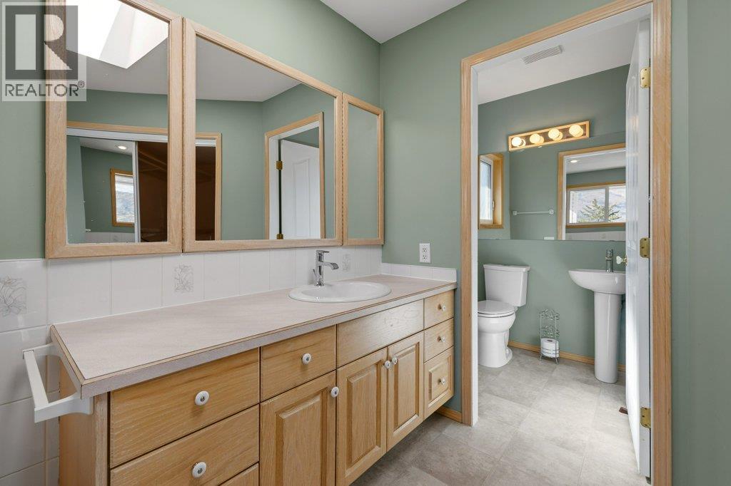  5226 Clarence Road, Peachland