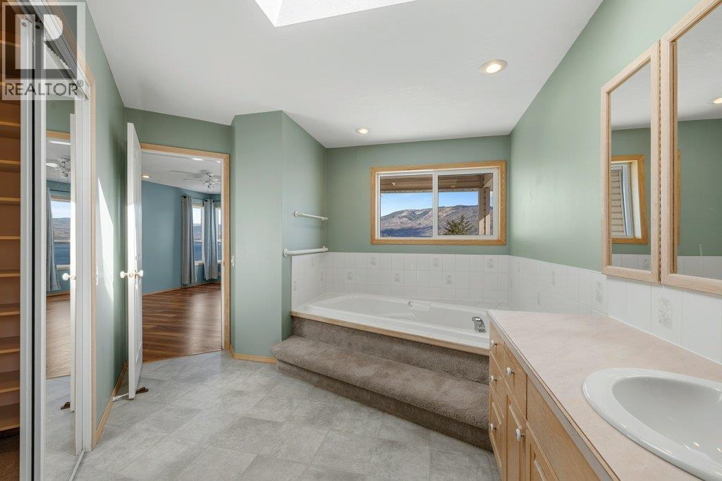  5226 Clarence Road, Peachland