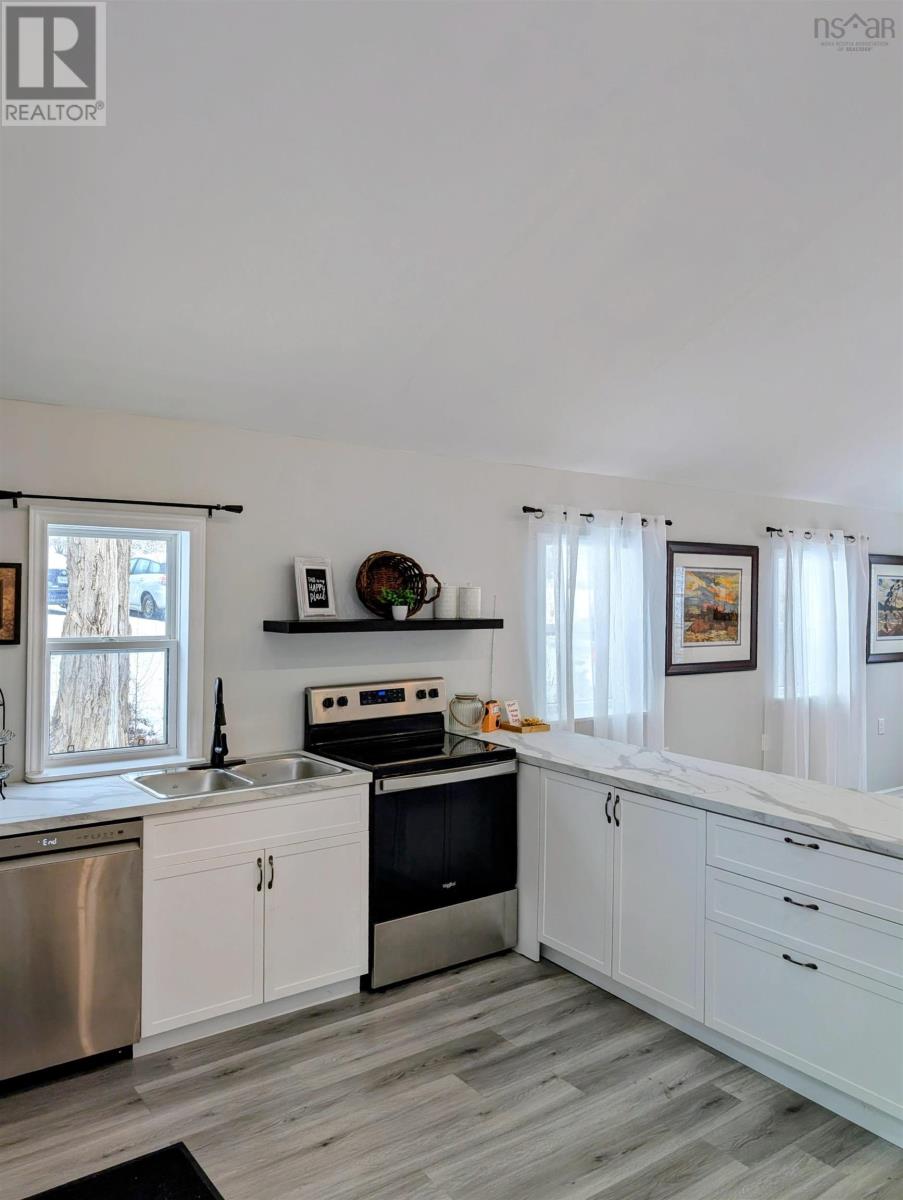 Property 9 of 21 of 165 St. Phillips Street