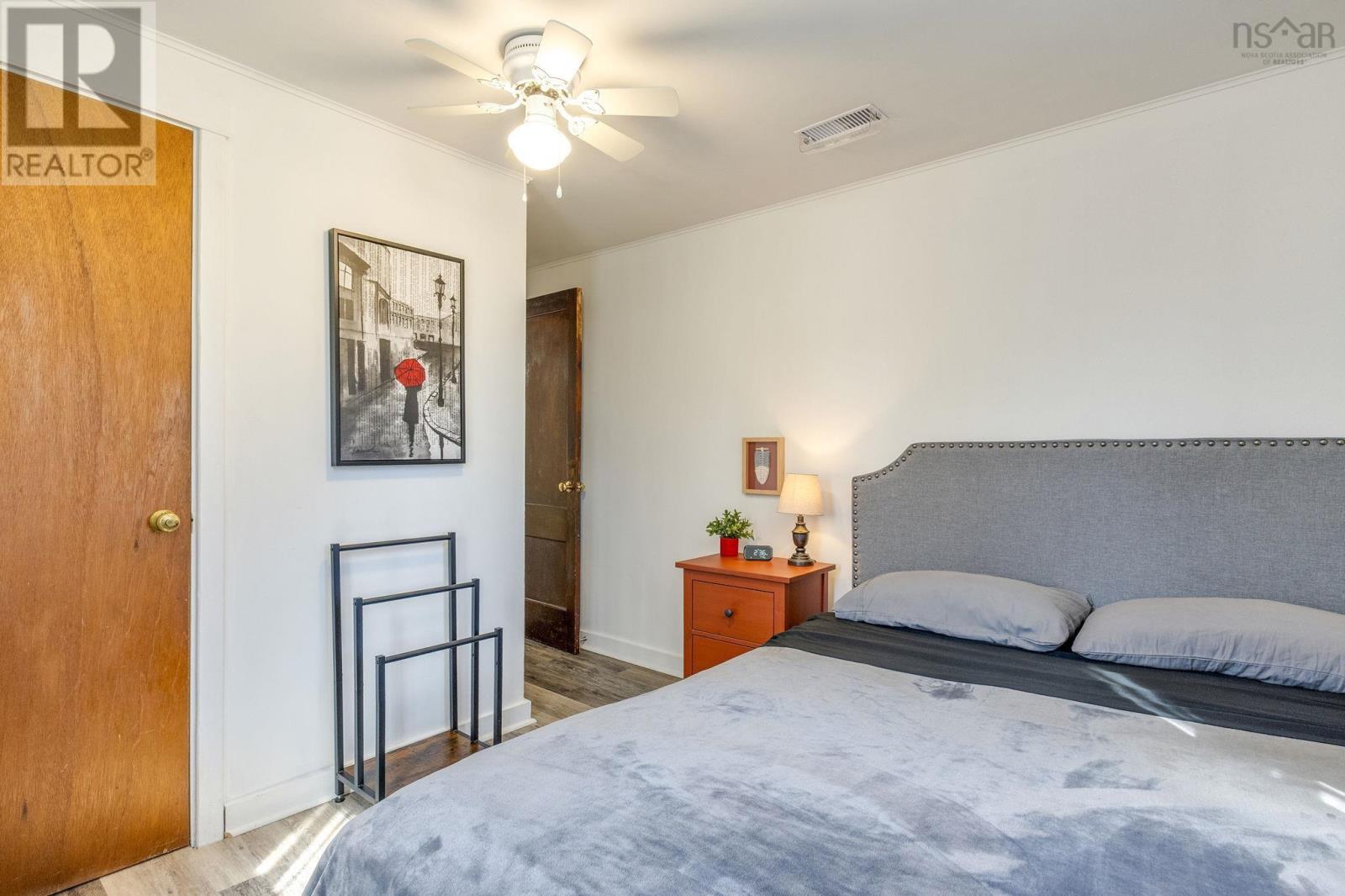 Property 34 of 46 of 35 Pleasant Street