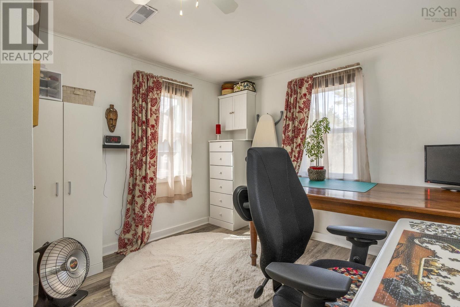 Property 36 of 46 of 35 Pleasant Street