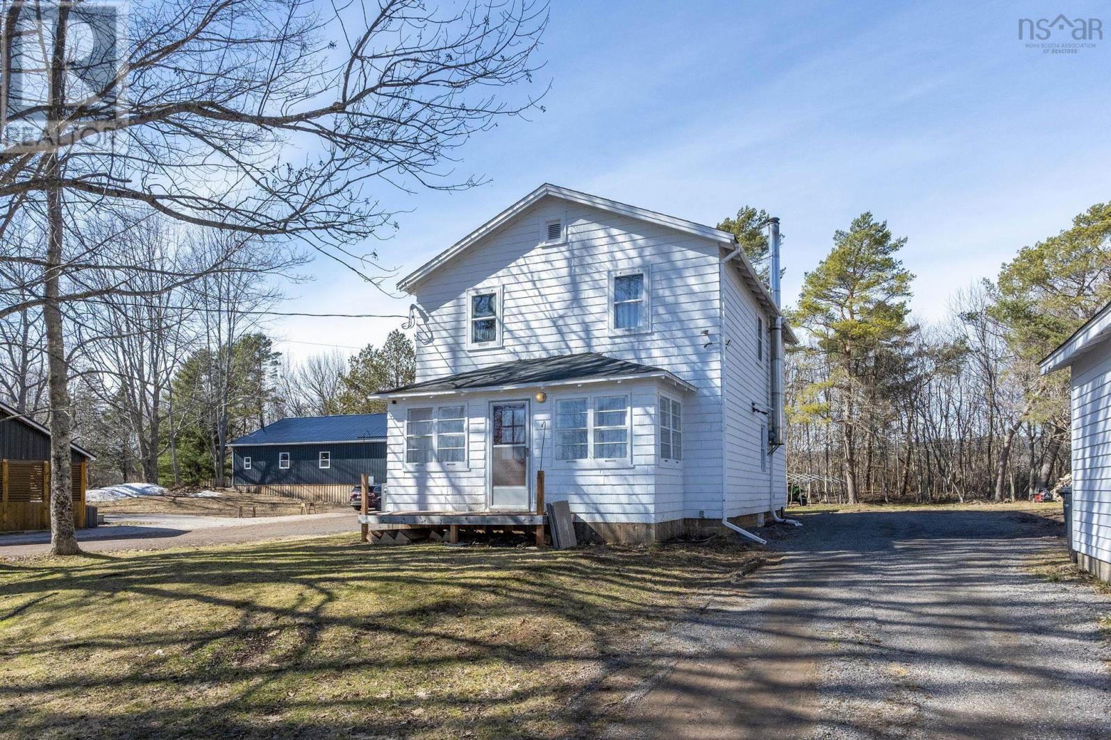 Property 38 of 46 of 35 Pleasant Street