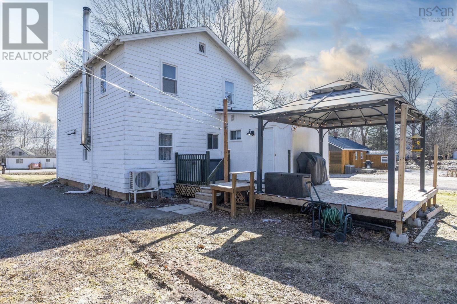 Property 29 of 46 of 35 Pleasant Street