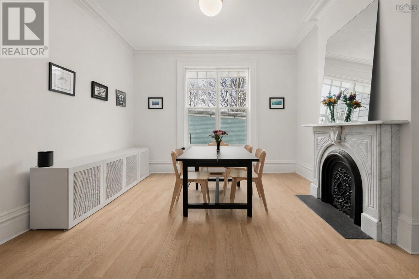 Property 8 of 49 of 1154 - 1156 Queen Street