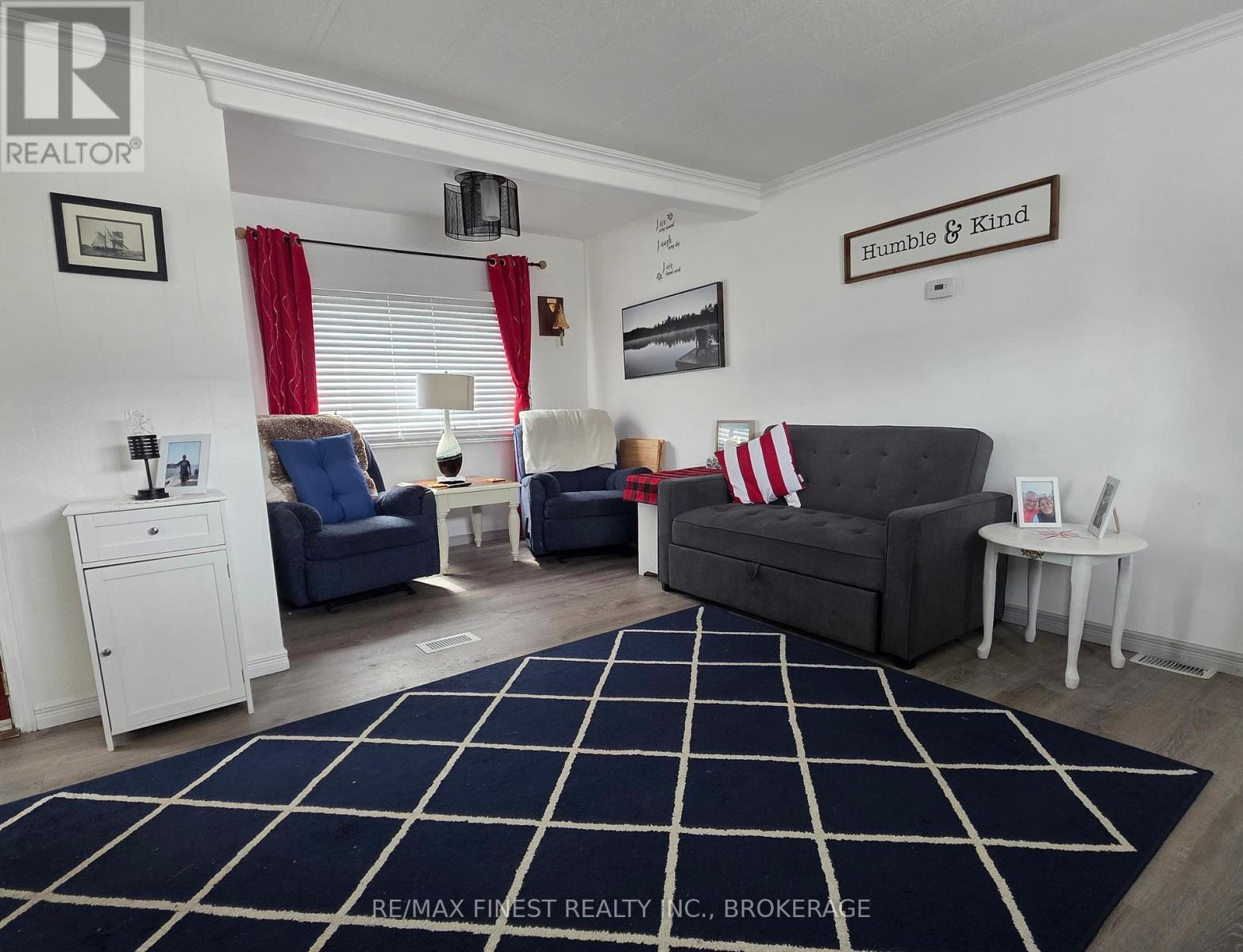 #16 5633 BATH ROAD - 10