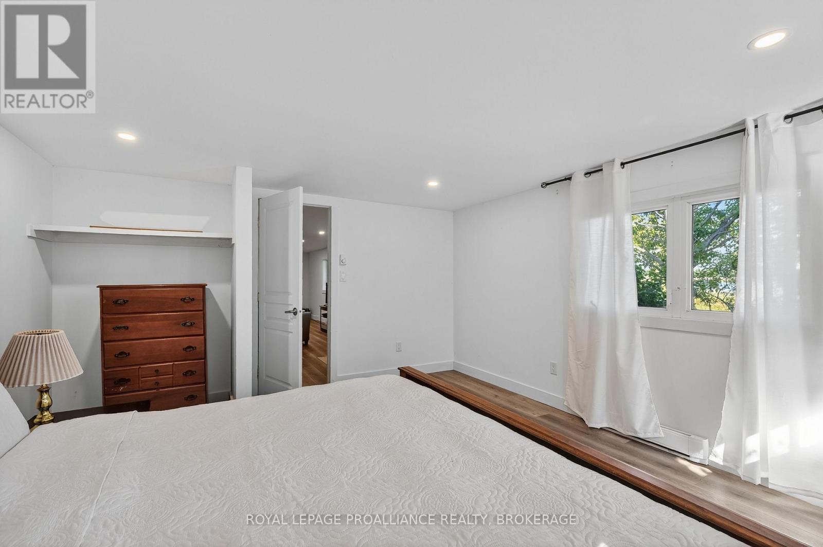 225 JOHNSON BAY LANE — photo 27
