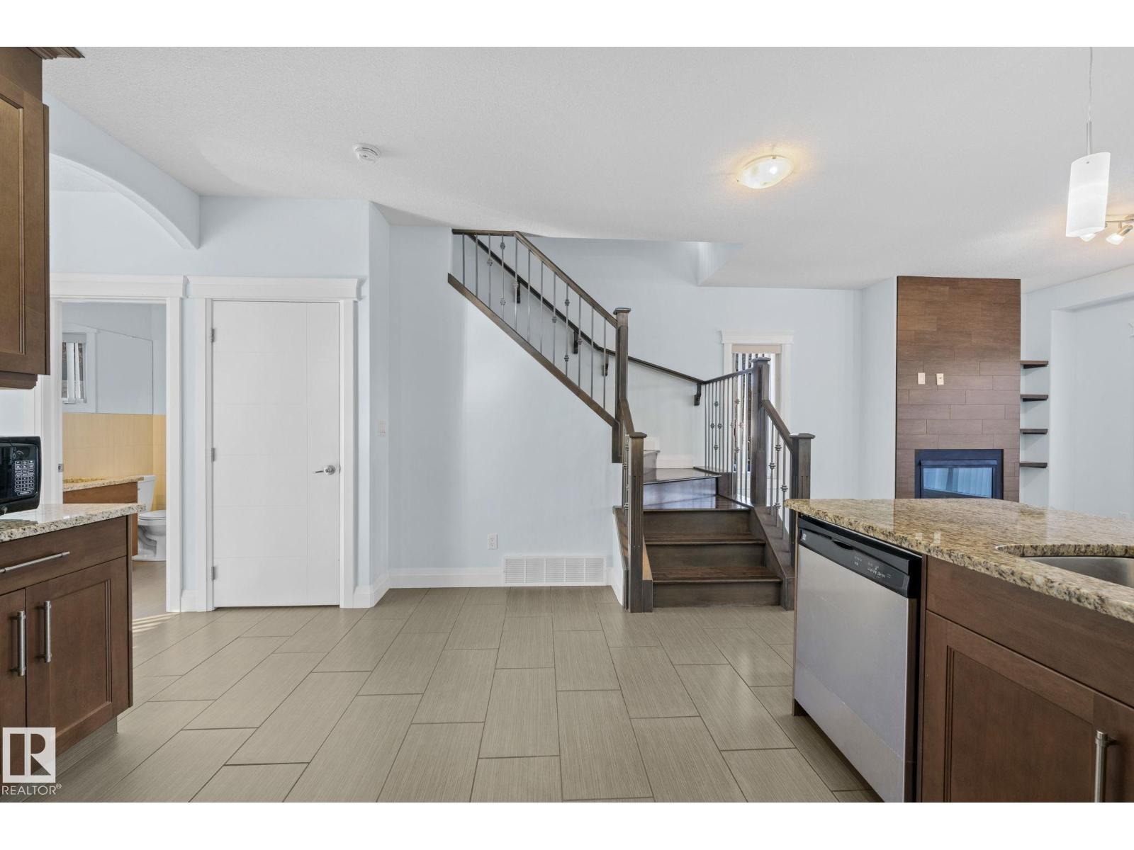 12913 124 ST NW - 8